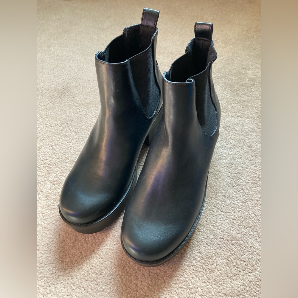 H&M Divided Platform Boots